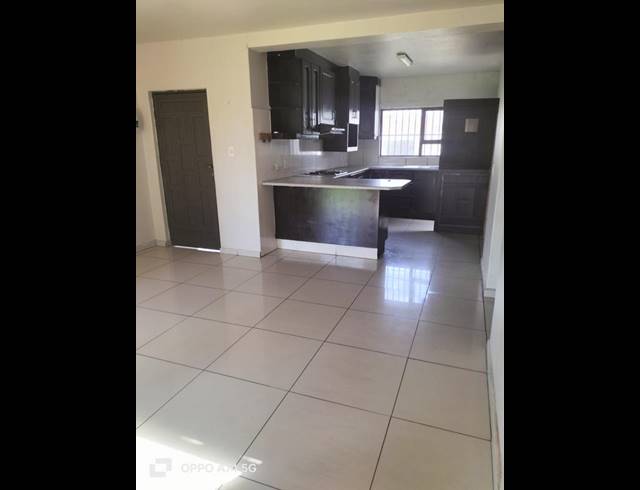 3 BEDROOM PROPERTY TO RENT IN MEER EN SEE